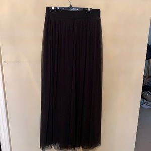 Tulle maxi skirt